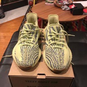 Yeezy 350 v2 semi frozen yellow